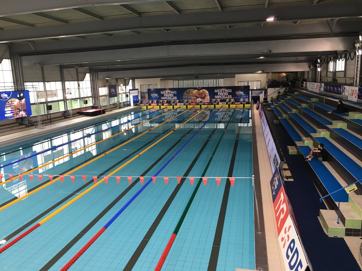 artdan_fr's tweet photo. Petit retour en photo sur notre installation au complexe sportif de la @VilleSarcelles à l'occasion du meeting de la @FFNatation ce week-end : Dalles #Bergo : https://t.co/b4l1qbwiqt https://t.co/6Uu9zliaf8