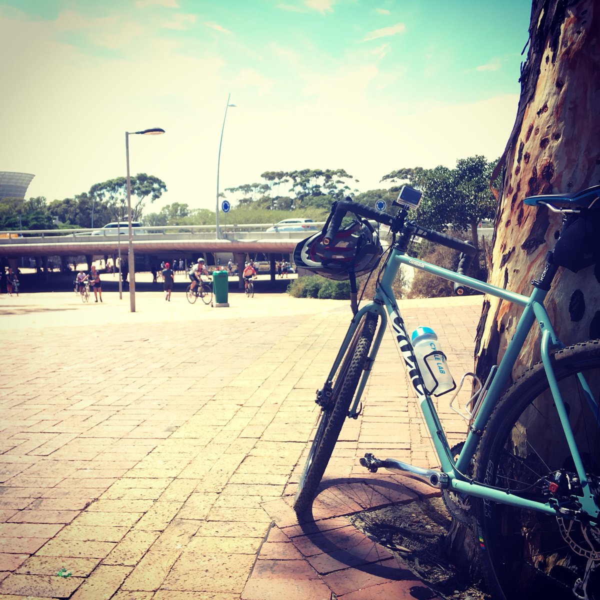 ChrisSteynEVP's tweet photo. What an amazing weekend riding @CTCycleTour 🚴 Looking forward to some more races this year 🤘 @100cycle @emperorsclassic @TshwaneClassic @netniks_BO @NSPCA_SA 🎸🚴🎶🤘🧔🏻 https://t.co/00gk85eMUj