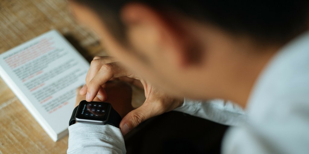 "A recent study showed an increase in #productivity by 8.5% and job satisfaction by 3.5% among users of #wearables." 

💡➡️ bit.ly/2p4LBWR