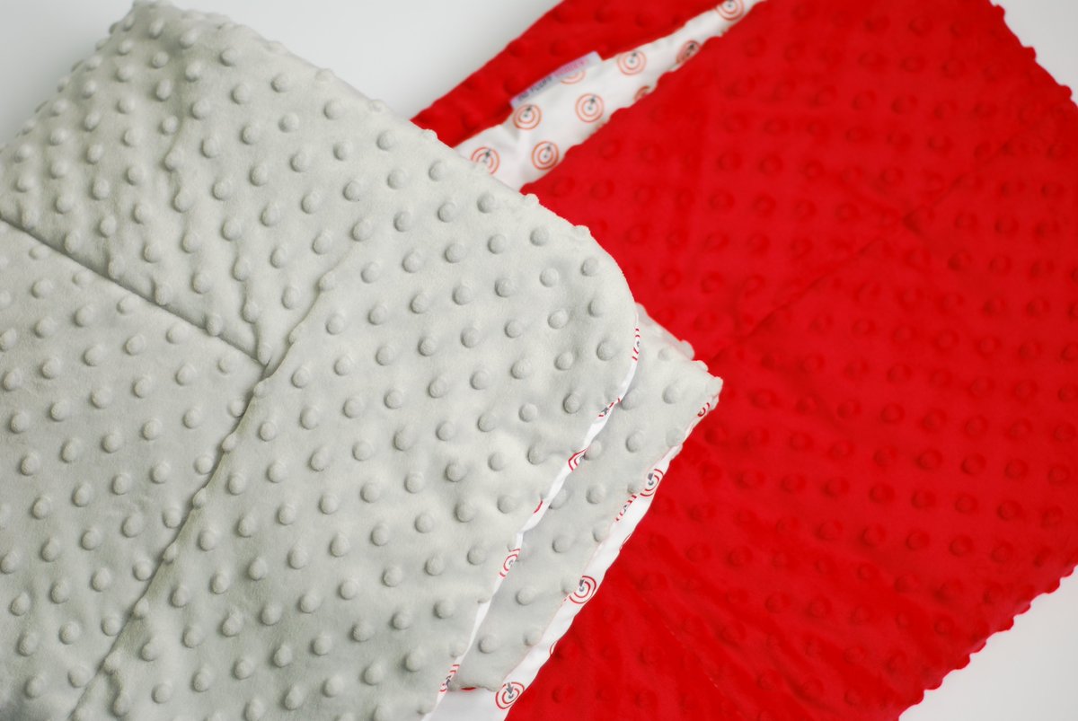 Wiecie, że dziś Światowy Dzień Drzemki w Pracy? 😴
Choć większość z nas zapewne na drzemkę pozwolić sobie nie może - mamy coś, co z pewnością poprawi komfort snu Waszych pociech! 👶
Sprawdźcie nasz wyjątkowo mięciutki #kocyk #minky: nofluffcoder.com/kolekcja/littl… 
#child #children #kids