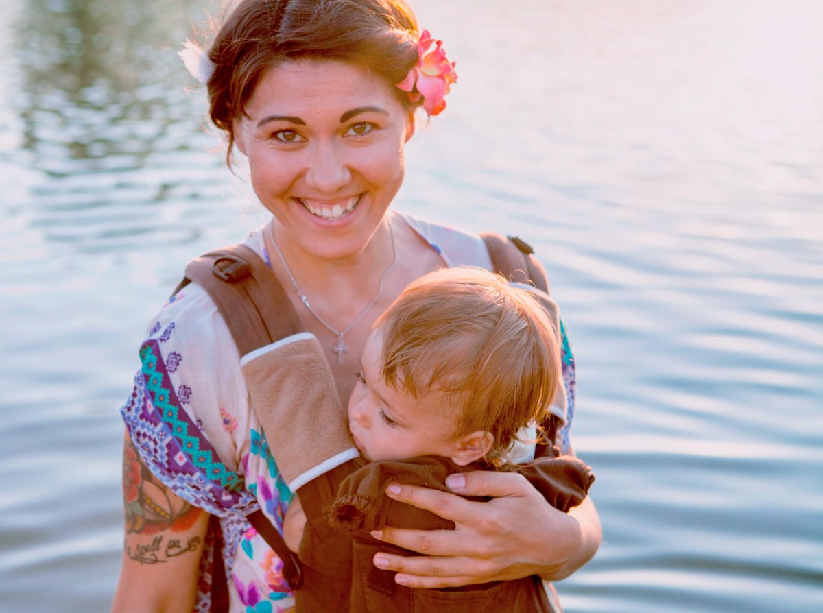 markedshot's tweet image. Here's to strong women in our lives, share with us the best women in your lives in our latest photo campaign today! 💃🏻💃🏻💃🏻 
Photo by Anna (markedshot.com/sansara)
#Markedshot #Msfeatures 
#celebratewomen