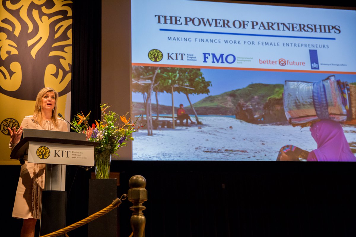 koninklijkhuis's tweet photo. Koningin Máxima @UNSGSA spreekt bij symposium Power of Partnerships van @FMO_development &amp; @100KIT over belang goede financiering voor groei vrouwelijk ondernemerschap. Wereldwijd niet vanzelfsprekend voor 70% vrouwelijke ondernemers (@IFC_org) https://t.co/D6QKKp1nSL https://t.co/ZMdRi9i5ar