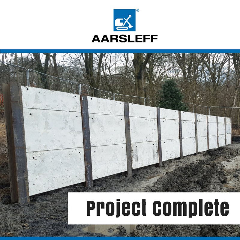 AarsleffUK's tweet photo. Project complete! Yorkshire Homes awarded Aarsleff Ground Engineering the contract at Farnley Park in Leeds to install 22.5 L/M of #KingPostWall for a small housing site. We installed 10 No steel columns with a 23t excavator and then slotted in the precast concrete panels! https://t.co/3vJmpV3tPk