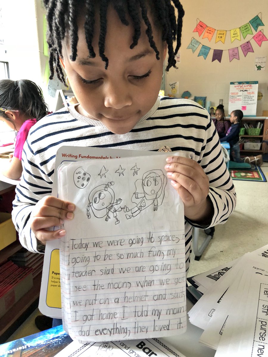 MrsDavis618's tweet photo. If only this were he magic school bus! I would love to take my students to the moon! #LMESwrites @LyonsMill https://t.co/kUdiRsKti4