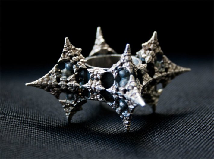 shapeways's tweet photo. Fun with fractals. https://t.co/ehfJgCzNed https://t.co/MLeZttjb2S