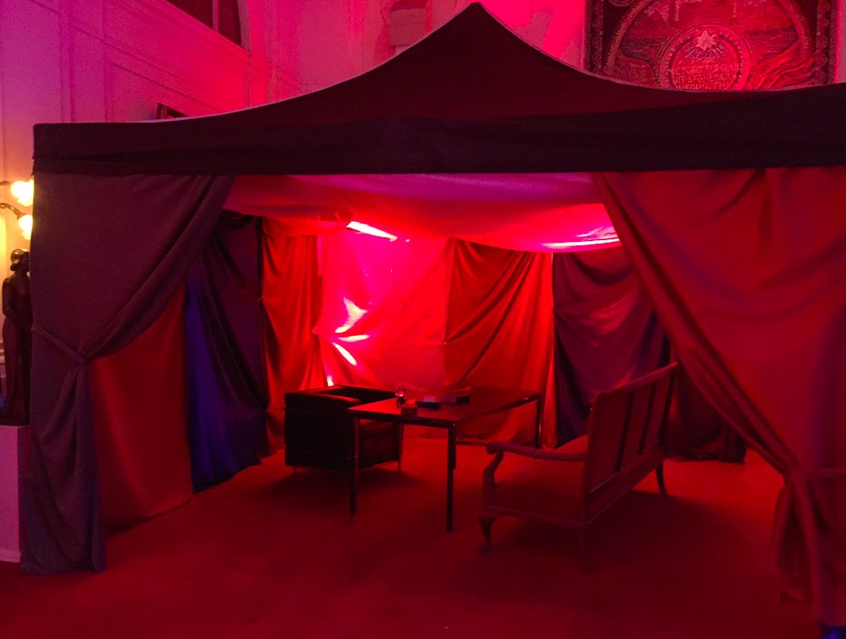 Spiritainment's tweet photo. Waarzeggen op het Boekenbal. Het was te gek! Lees het complete blog.. https://t.co/CRz6yinQuH https://t.co/Vv5ljRT38N