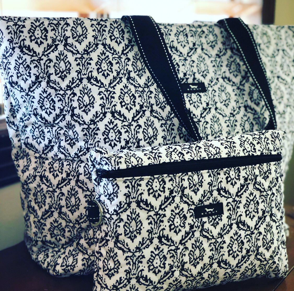 travelsofjenna's tweet image. I was too excited to receive this bag in the mail from @scoutbags to review! #pickedmypattern #scoutbags #packaplus1 #Sponsored travelsofjenna.com/foldable-trave…