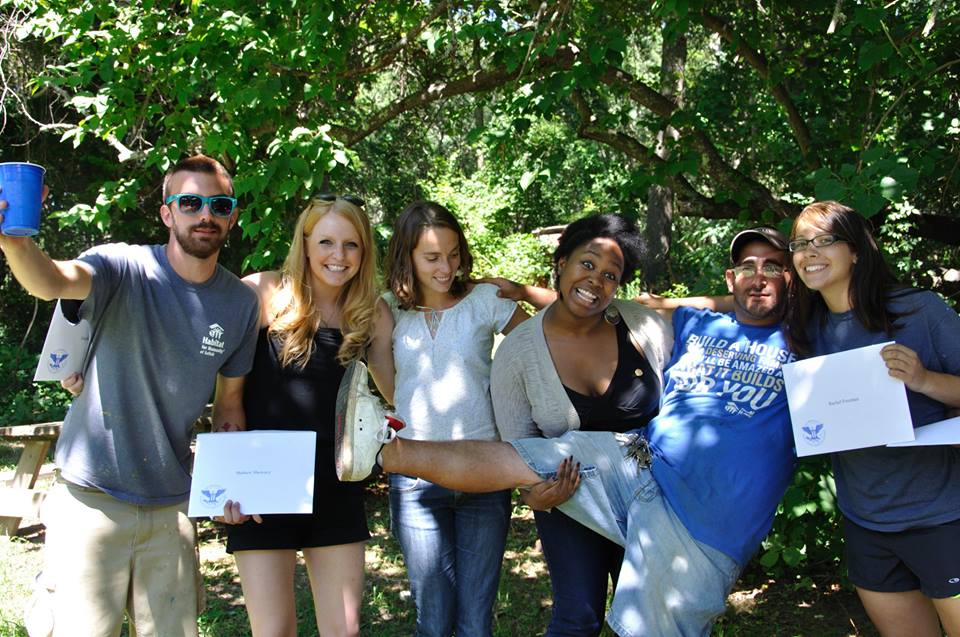habitatLINY's tweet photo. It's #AmeriCorpsWeek! AmeriCorps Week is a celebration of all things AmeriCorps – the people and programs who have committed to "Get Things Done" in thousands of locations across the country since the program’s inception in 1994. #ThankYou! #Americrops. https://t.co/4atcDrcxd9