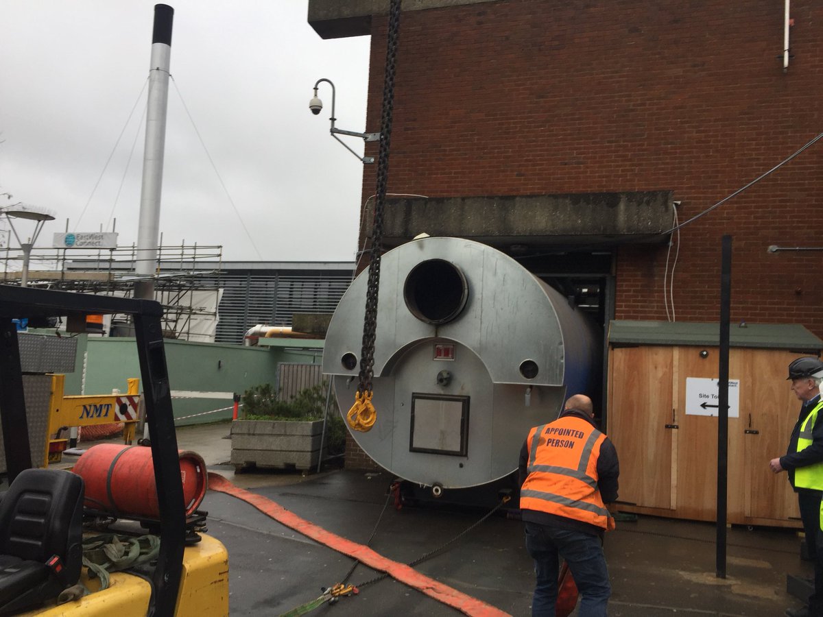 BInstallations's tweet photo. 2 x boilers removed from site on Sunday. Pipe work stripped out, boilers manoeuvred out of the plant room. Crane to load them on the back of the lorries. Job done.... #Brighton #plantmovement #cranes https://t.co/vAcxDAExYm