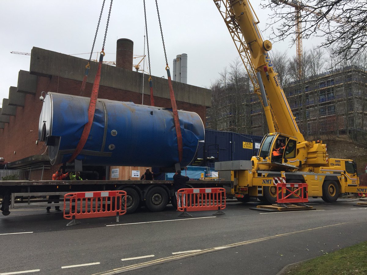 BInstallations's tweet photo. 2 x boilers removed from site on Sunday. Pipe work stripped out, boilers manoeuvred out of the plant room. Crane to load them on the back of the lorries. Job done.... #Brighton #plantmovement #cranes https://t.co/vAcxDAExYm