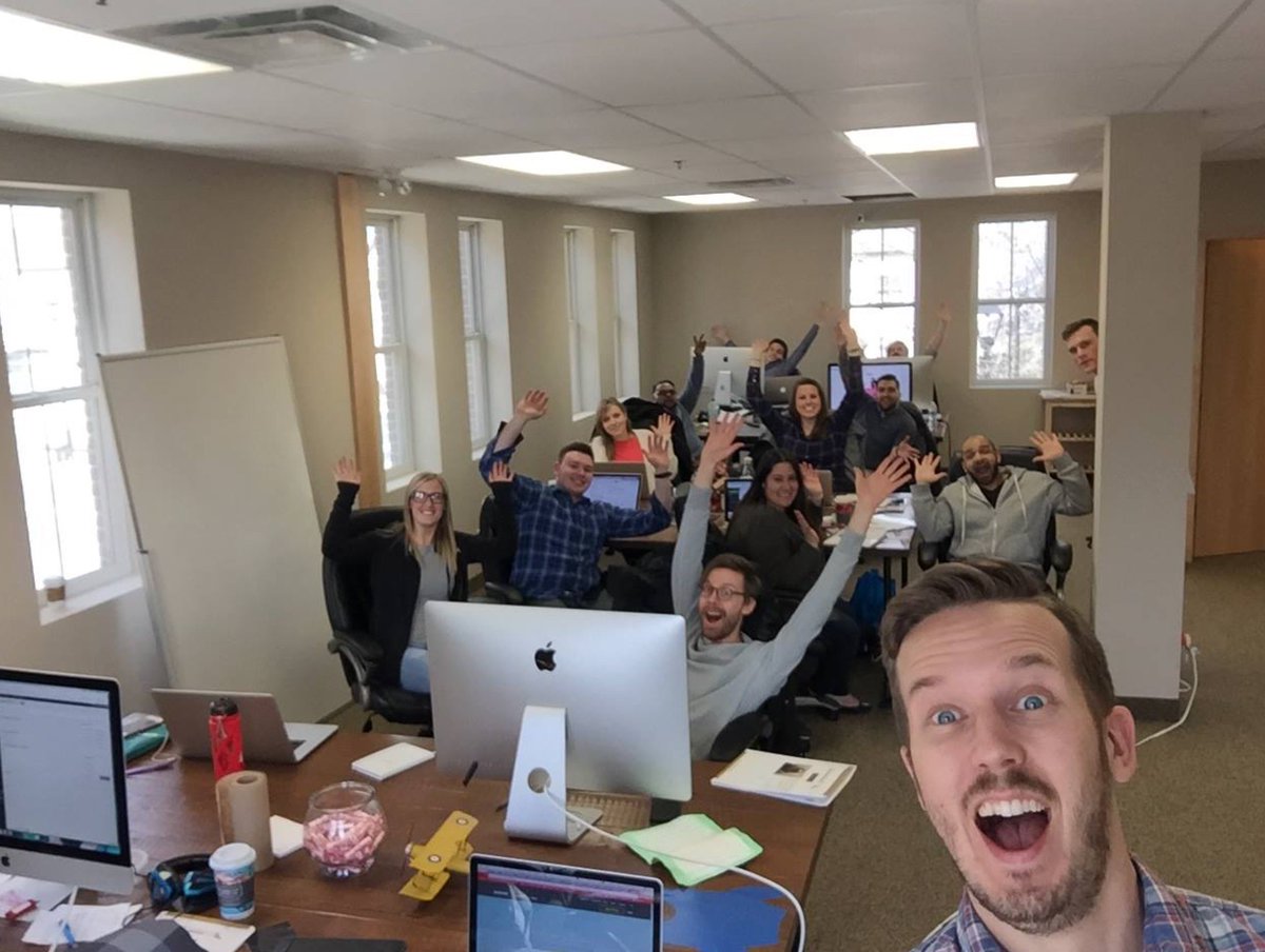 juliabragg_'s tweet photo. @googlepartners the @CandyboxMktg team is all about those selfies! #WeArePartners #contest https://t.co/E4VsL0x3bt