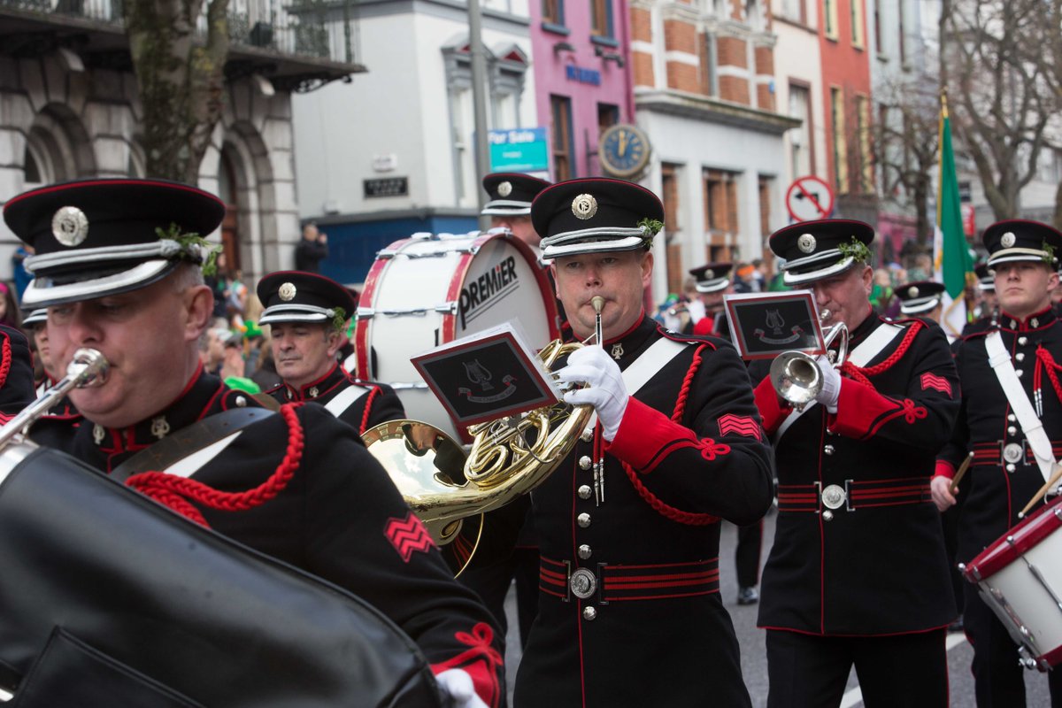 corkpaddysfest's tweet photo. The @corkpaddysfest Parade will
begin today on the South Mall, City Hall side at 1pm. See you there!
#letsgetmarching #Corkgoesgreen #welovecork https://t.co/trxlCZ19x4