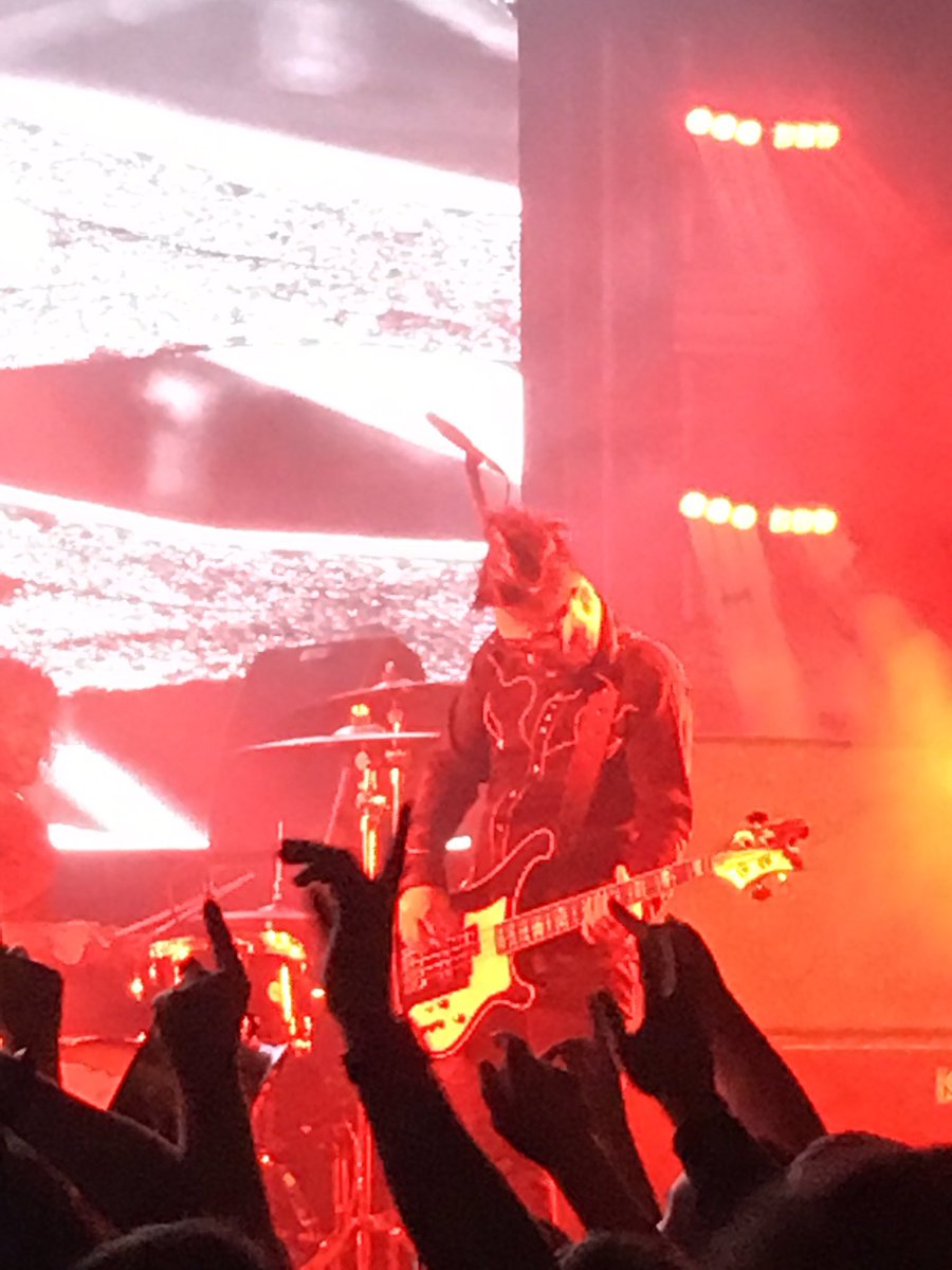 hmvInverness's tweet image. Wasn't #JustADay last night at @TheBarrowlands, fantastic seeing @FeederHQ perform their best of, fab stuff! 🤘🏻 #Glasgow #Feeder #BestOf