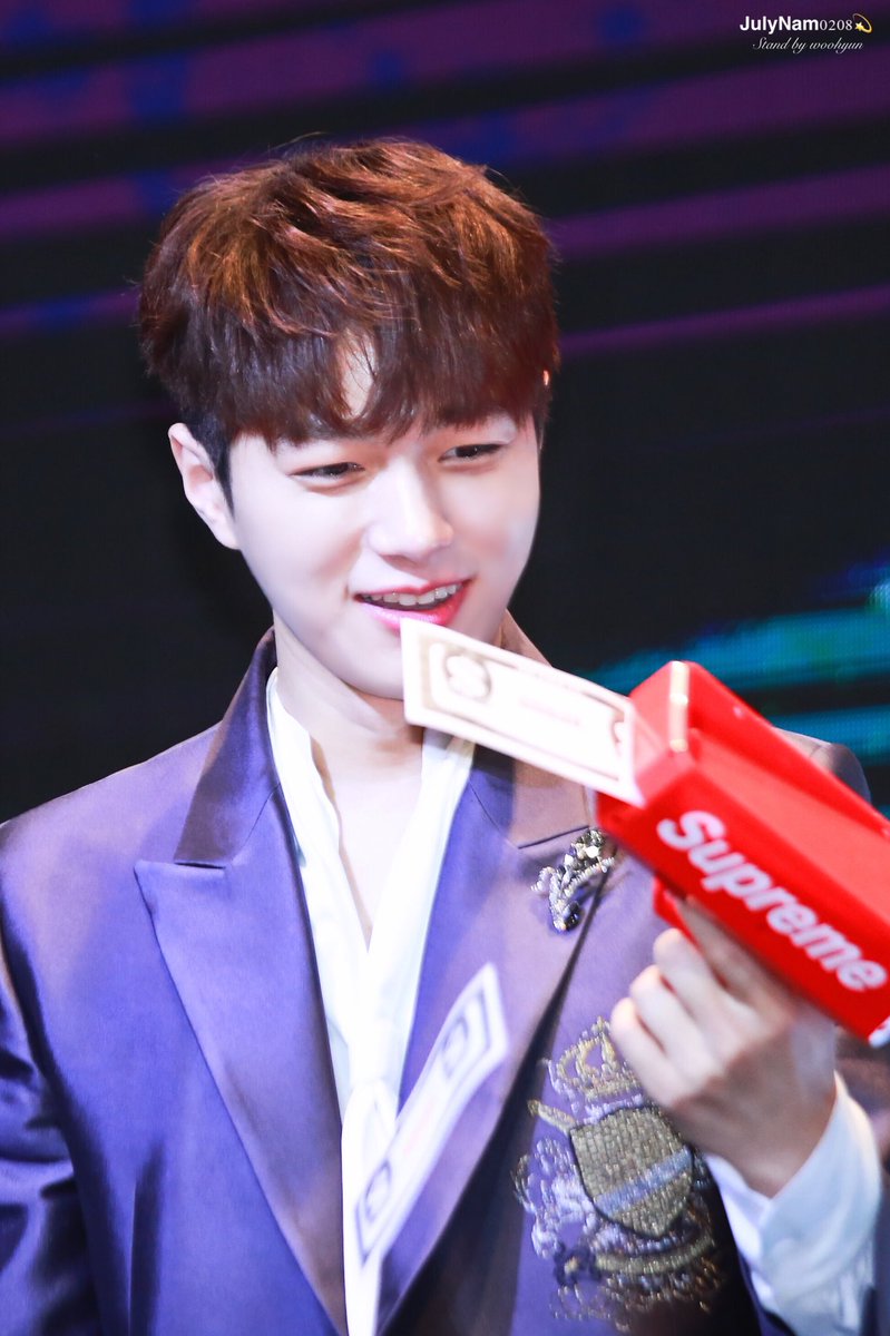JulyNam0208's tweet photo. #나의봄_명수야_태어나줘서고마�� 
#Happy27thMyungSooDay
명수오빠
생일 축하해요❤️❤️❤️ https://t.co/qJxRpPUwJ5