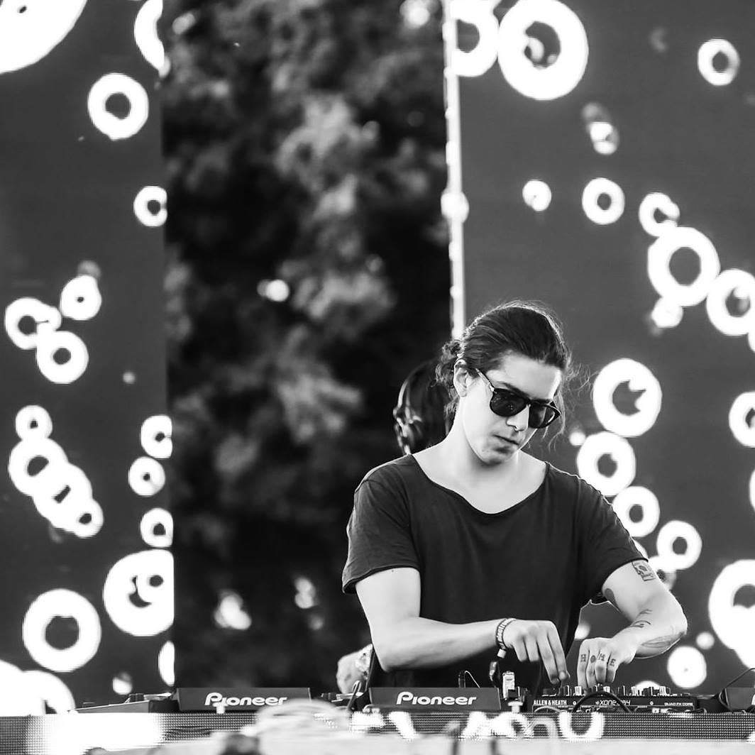 Premiere: Turkey’s Doruk Guralp Releases “Caspian” EP on Petra Digital Including SAAND Remix dlvr.it/QKk735