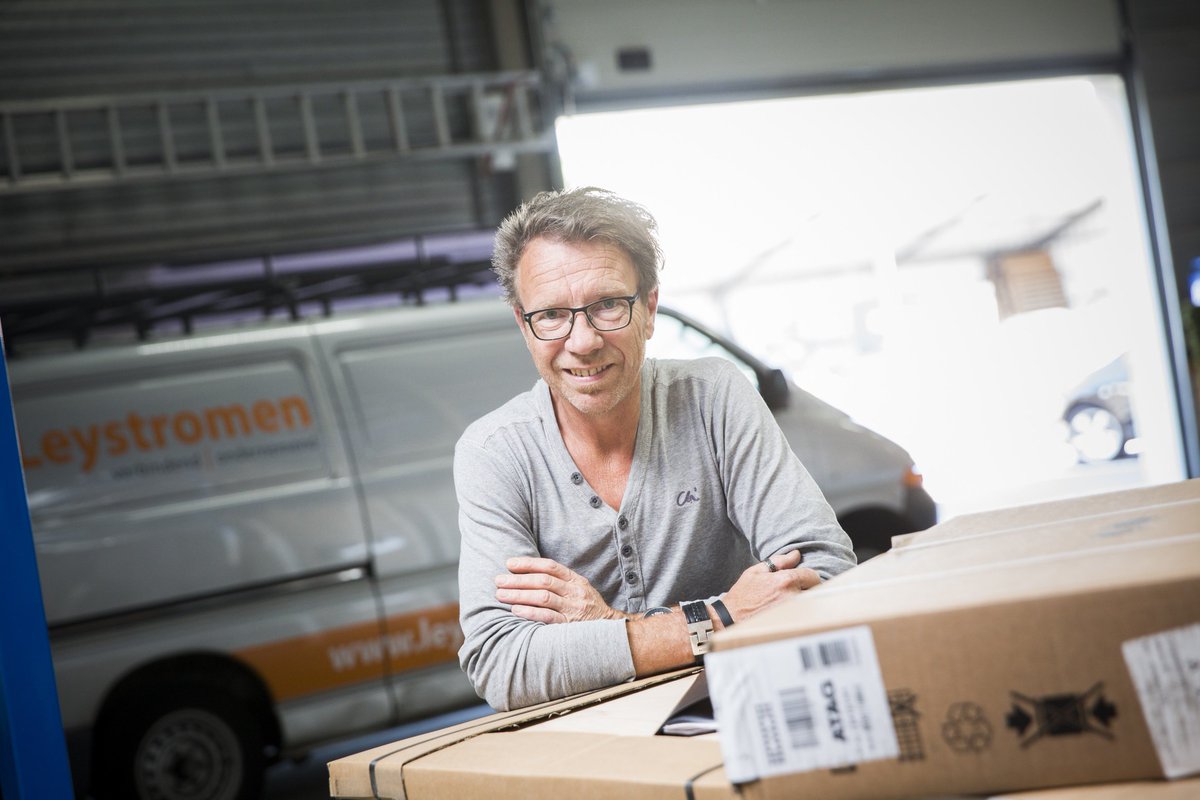 Ben je klantgericht en technisch? Wij hebben 2 vacatures voor een servicemedewerker m/v! bit.ly/2p6P2Ly