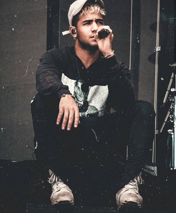 AlwayswithCNCO's tweet image. Amo esa partecita en que Richard dice:
No te lo guardes mami🎶
soy la única?😂 es perfecta 
Zu