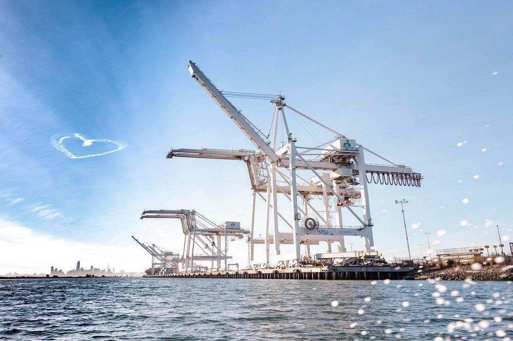 Port of Oakland’s new 5-year strategy: ‘Growth with Care’; plan says #community must benefit as business volume expands bit.ly/2DlxOQ1 #Oakland #BayArea @AAPA_Seaports #capa <a href="/PortofOakland/">Port of Oakland</a> #port #ports #megaregion #portstrategicplan #communitybenefits