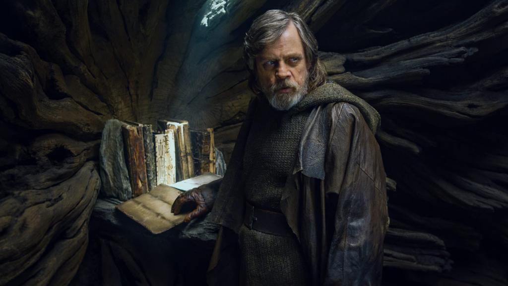 StarWars.com explores how #TheLastJedi serves as a powerful fable on the importance of teaching. strw.rs/6001DpD65