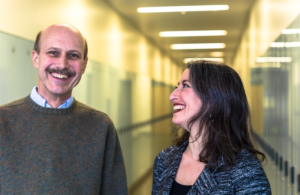 glyconet_nce's tweet image. Fungal infections kill more than 1.5 million people a year worldwide. We funded a @MoGen_Grad project at @UofT researching how #glycans play a key role in how a #fungalpathogen interacts with immune cells in the body.
bit.ly/2tEf7r5