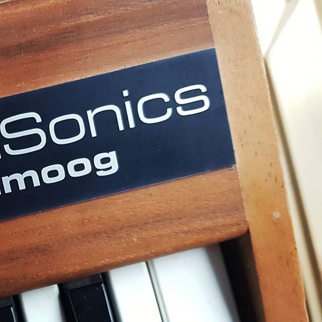 SuperSonicGear's tweet photo. Sonics
#moog
.
.
.
#minimoog #vintagesynth #synthstagram #synth #synthesizer #raregear #soundgas #supersonicgear https://t.co/rv31NgM15K https://t.co/Pa4d1D6WIG