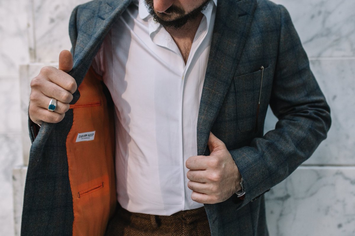 tailorskeep's tweet image. We beg you to be different than the masses...which is really just being you.

Pictured: a double-breasted lambswool/cashmere blend with a complex blend of charcoal, navy, rust, and various shades of deep green.