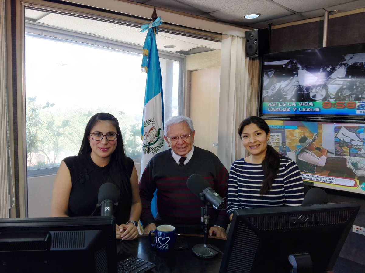 Asieslavida969's tweet photo. #EntrevistaASV: "Glaucoma" detalles en voz de la doctora Maríaester Tobar de García. Te invitamos a continuar en sintonía de @Asieslavida969 por @sonora969. https://t.co/ZyTBz2R3Ym