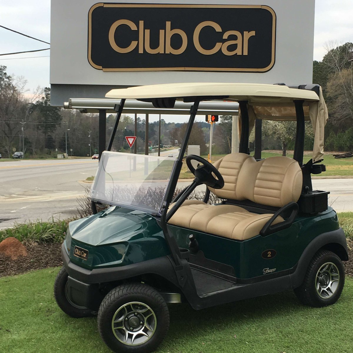 clubcar's tweet photo. The name you trust. Our fleet #golf vehicle that's raising the standard. Turning heads at our headquarters.

https://t.co/QWw3XunCRO

#ClubCar #Tempo #TempoConnect https://t.co/XETJn8hX4F