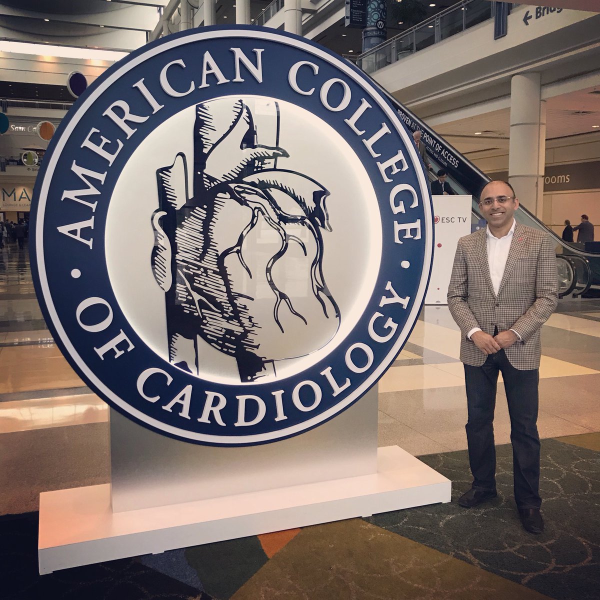 HCCHeart's tweet photo. ACC 2018: Latest and greatest trials in Cardiovascular Medicine. #cardiology #drali https://t.co/7nYEm19RkL