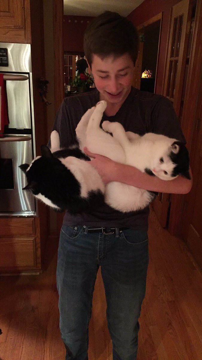 ColonOxGoPee's tweet photo. Life is always changing. You don't get a warning before it flips upside down, you just land on your head. I miss you Graham, and I love you with all my heart. Always. https://t.co/3Qa0P1BasX