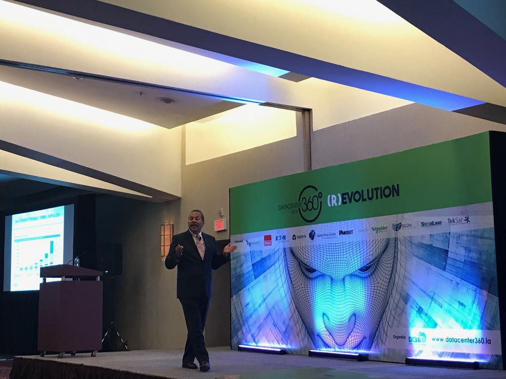 VertivLATAM's tweet photo. El pasado 20 de febrero participamos en el evento #DATACENTER360, en el que nuestro vicepresidente, Raphael García, nos habló del centro de datos del 2018. https://t.co/lmwdSjthVk