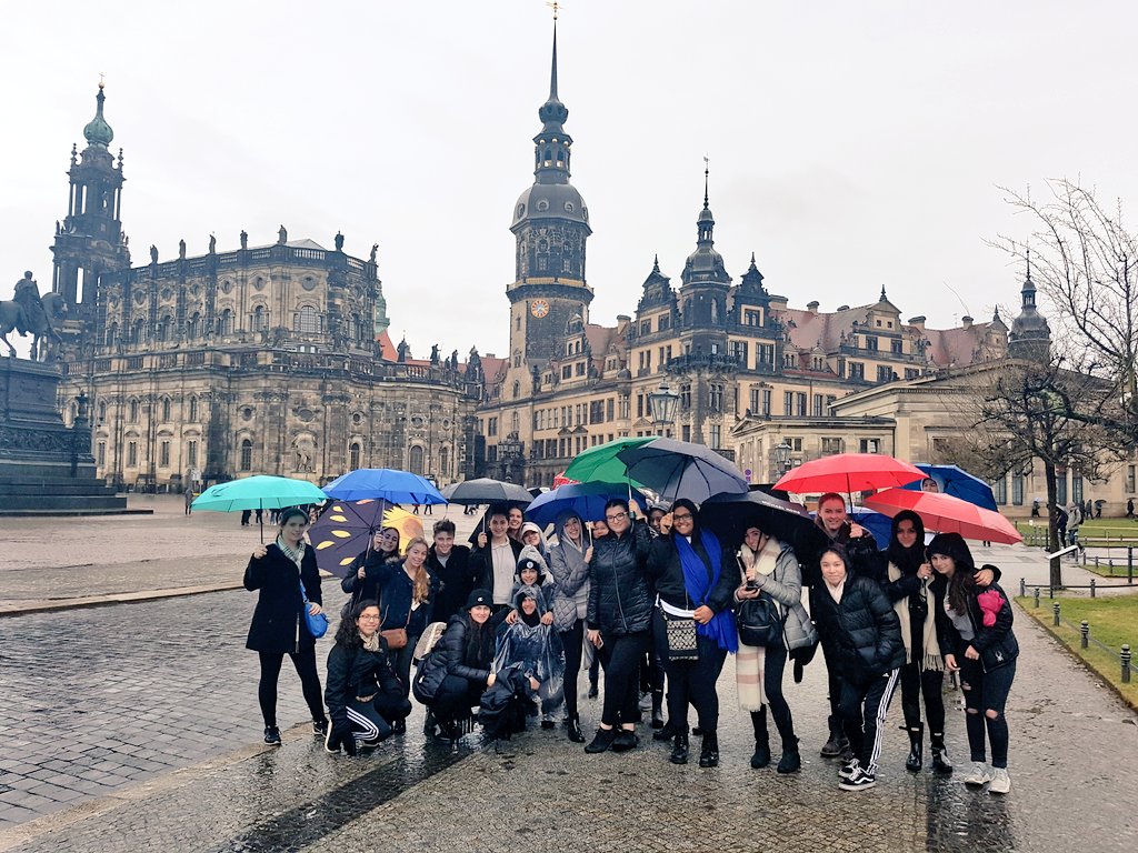 missbeaudet's tweet photo. Rainy Day in Dresden! #germany #eurotrip2018 @TheSHSM https://t.co/tVRPdV4nCD