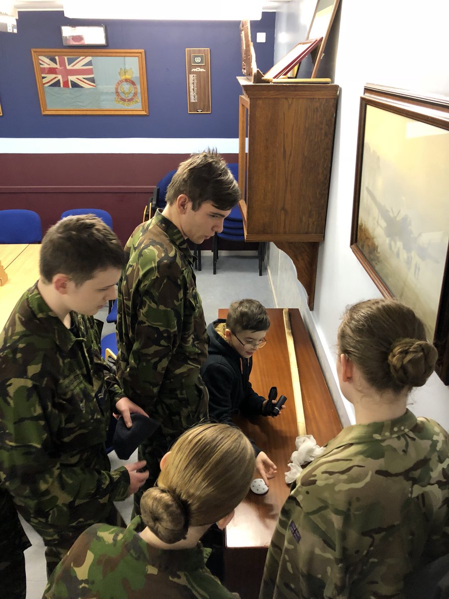 It was rank-swap night on Thursday as (temporary) CWO Lauren took charge by planning, organising and leading a night full of leadership exercises and planning tasks. It allowed even newly graduated cadets to become acting SNCOs and get their first taste of leadership. #aircadets