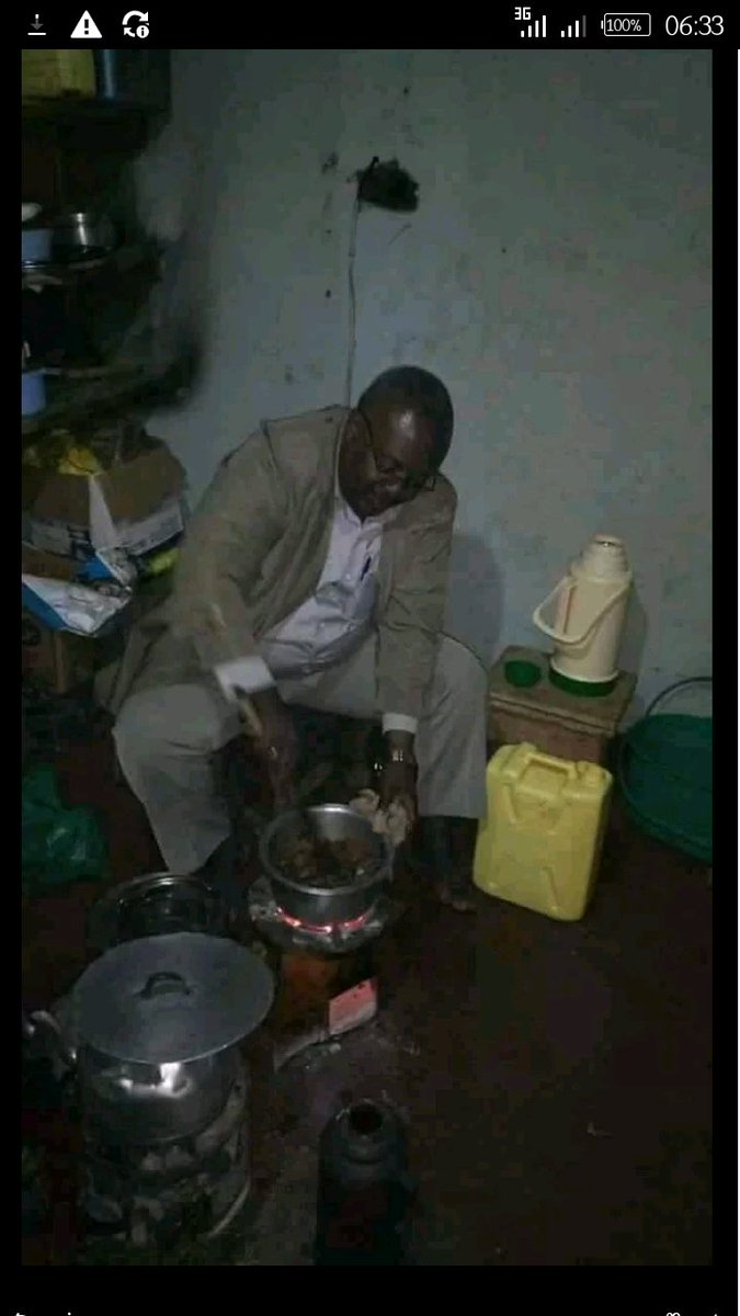 simon_ngati's tweet photo. Meru Uni Boys and Girls should first join a University before engaging a prophetic, Chuka Uni Comrades. We are not your equals.
Regards,
Sirkal
#MeruUnishouldKnow https://t.co/b2iI4UGSP4