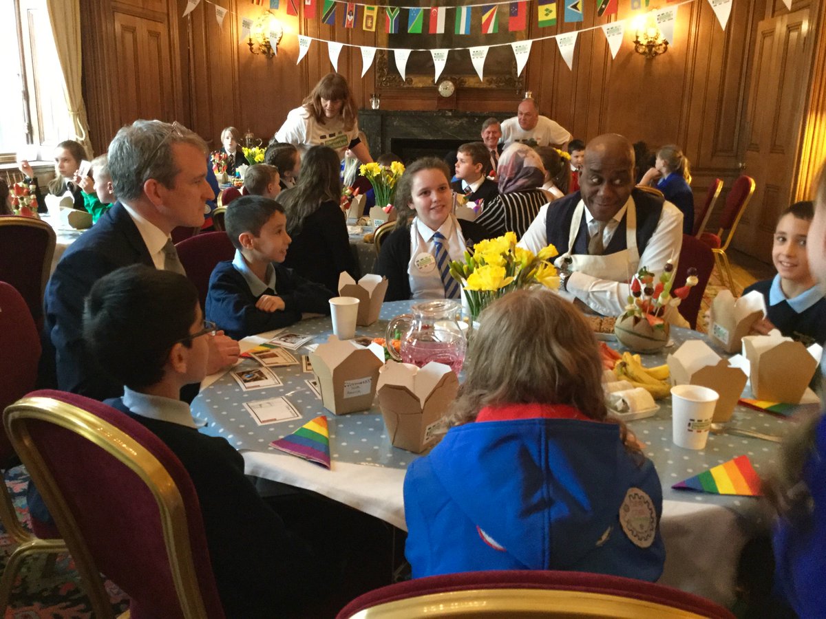 The inaugural Commonwealth Big Lunch took place at No10 Downing Street marking Commonwealth Day today with attendance from Education Secretary Damian Hinds, chef and presenter Ainsley Harriott and school children from across the UK.