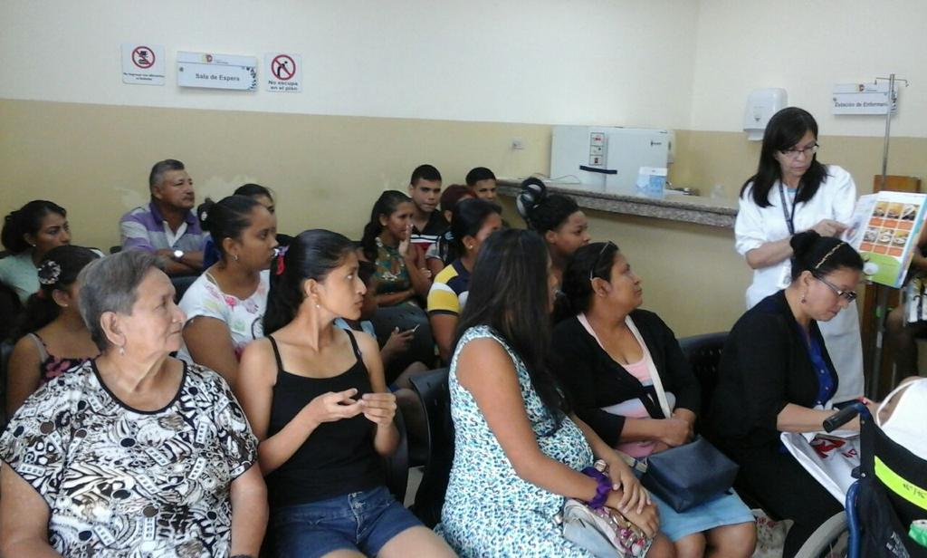 Salud_Guayas's tweet photo. #Distrito09D02 | Usuarios del CS Trinitaria 3 reciben asesoría sobre  alimentación saludable a recién menores de 5 años. https://t.co/Pgr2IWxwYD
