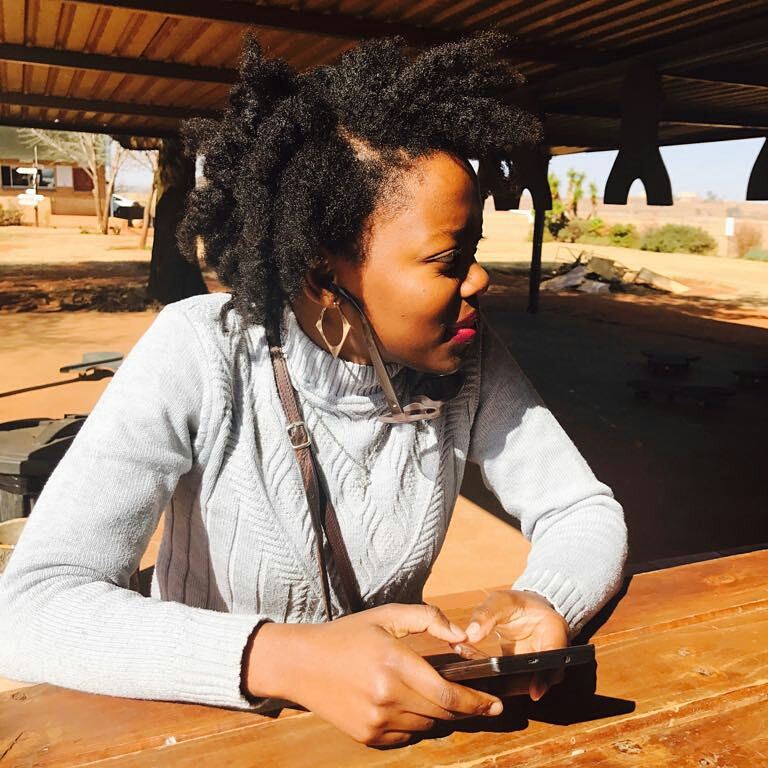 Aviator_Palesa's tweet photo. @curveloving #VersaStyle #WearYou #Curveloving natural hair does the things with the pots!! #Fro https://t.co/Xl8JtqMoVR
