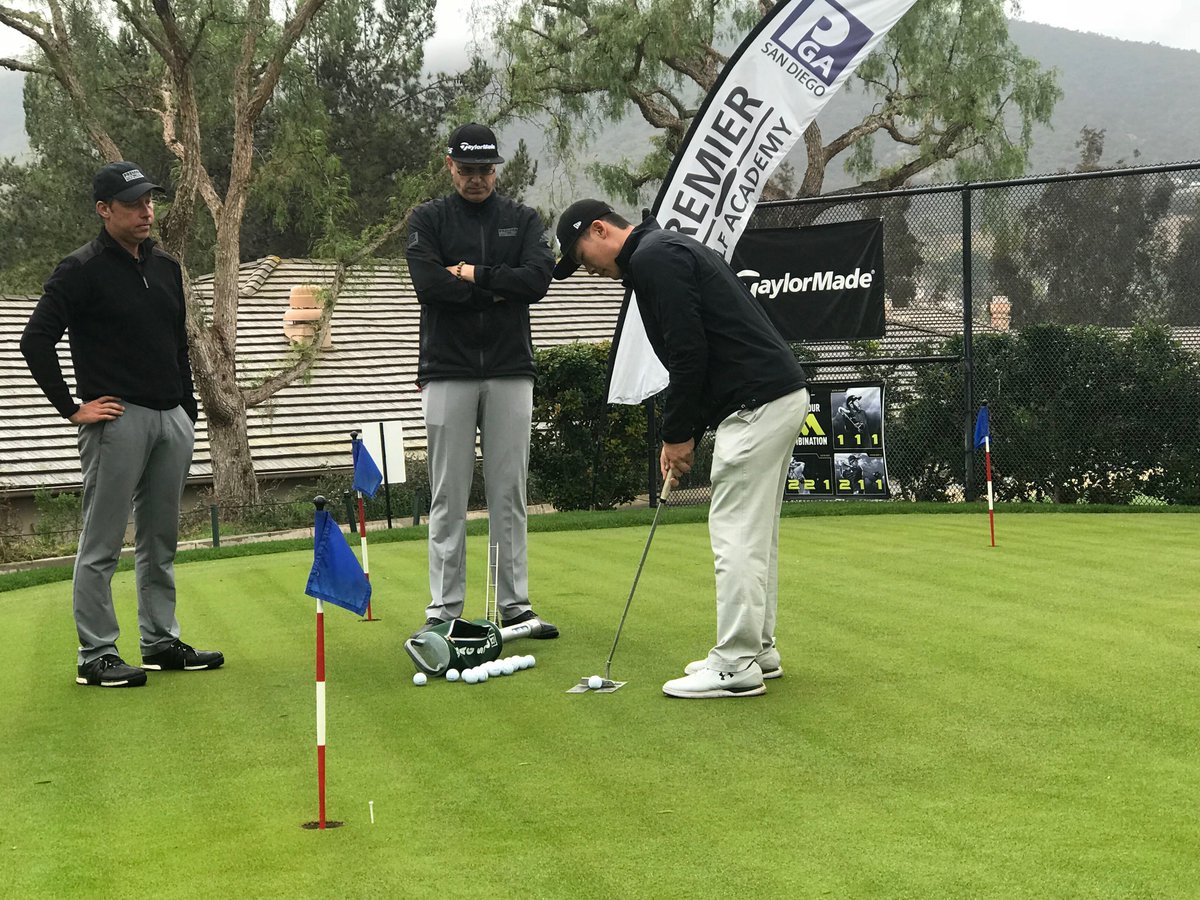 4premiergolf's tweet image. Who doesn’t love putting?   Who doesn’t love teaching?  

#puttinglesson #premiergolfacademy #awesometeam #golow #juniorgolfacademy #juniorgolftraining #juniorgolfcamp