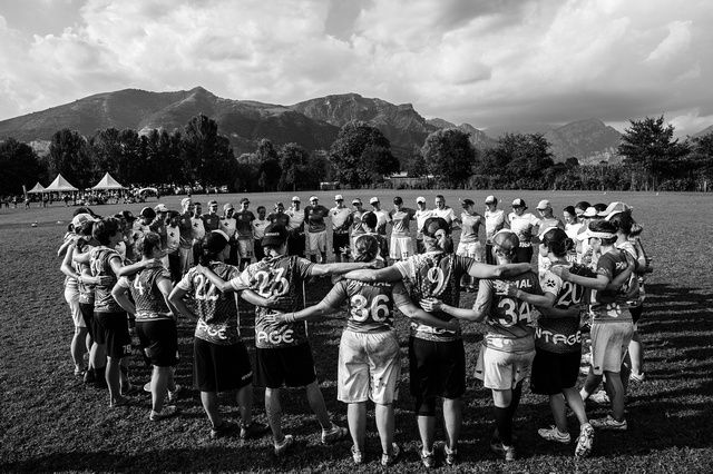 Ultiworld's tweet photo. On Ultimate And Race: Spirit Of The Game -> https://t.co/bLBO2wiodd [By guest author @chrislehmann] (Photo: @UltiPhotos) https://t.co/giGzug1AgX