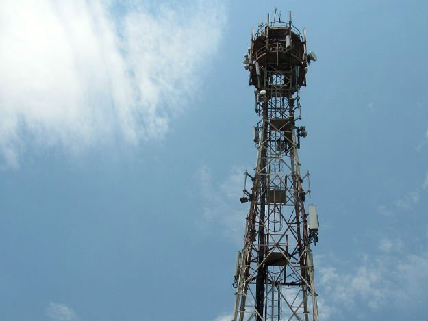 OsVerdes's tweet photo. #OsVerdes querem a reversão da privatização da #PortugalTelecom e o seu regresso à esfera do estado https://t.co/q6wwpiS0w8 https://t.co/pCK6WIBWrQ