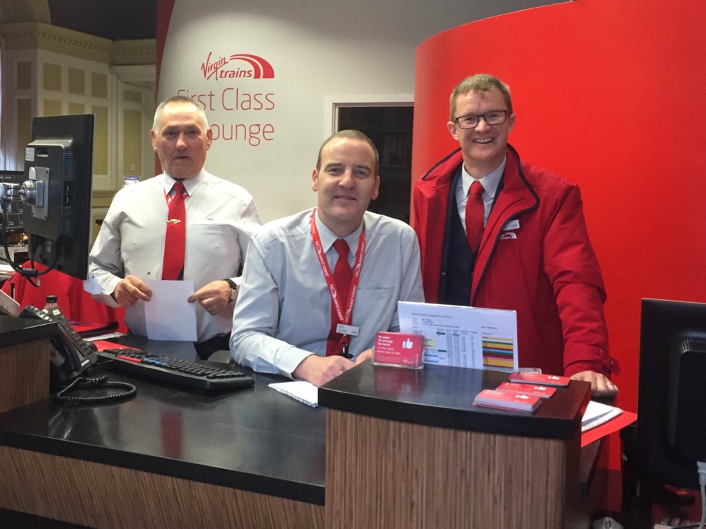 DavidHorne's tweet photo. The @Virgin_TrainsEC management team has been #outandabout #backtothefloor today. I’ve enjoyed a London-Edinburgh return trip with our amazing on-board team! #silverservice https://t.co/3dkOOlCJRz