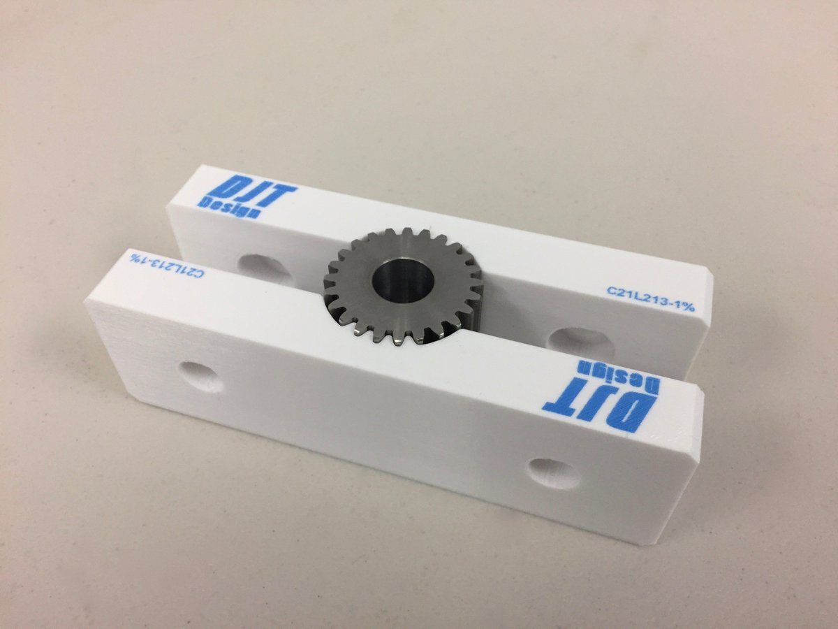 RIZE3D's tweet photo. Check out this functional vice jaw with 3D printed markup made on a #Rize One #3dprinter quickly, affordably & safely #3dprinting #additivemanufacturing #AdditiveatScale #InclusiveInnovation #Sustainability https://t.co/MQC7CGfZn6