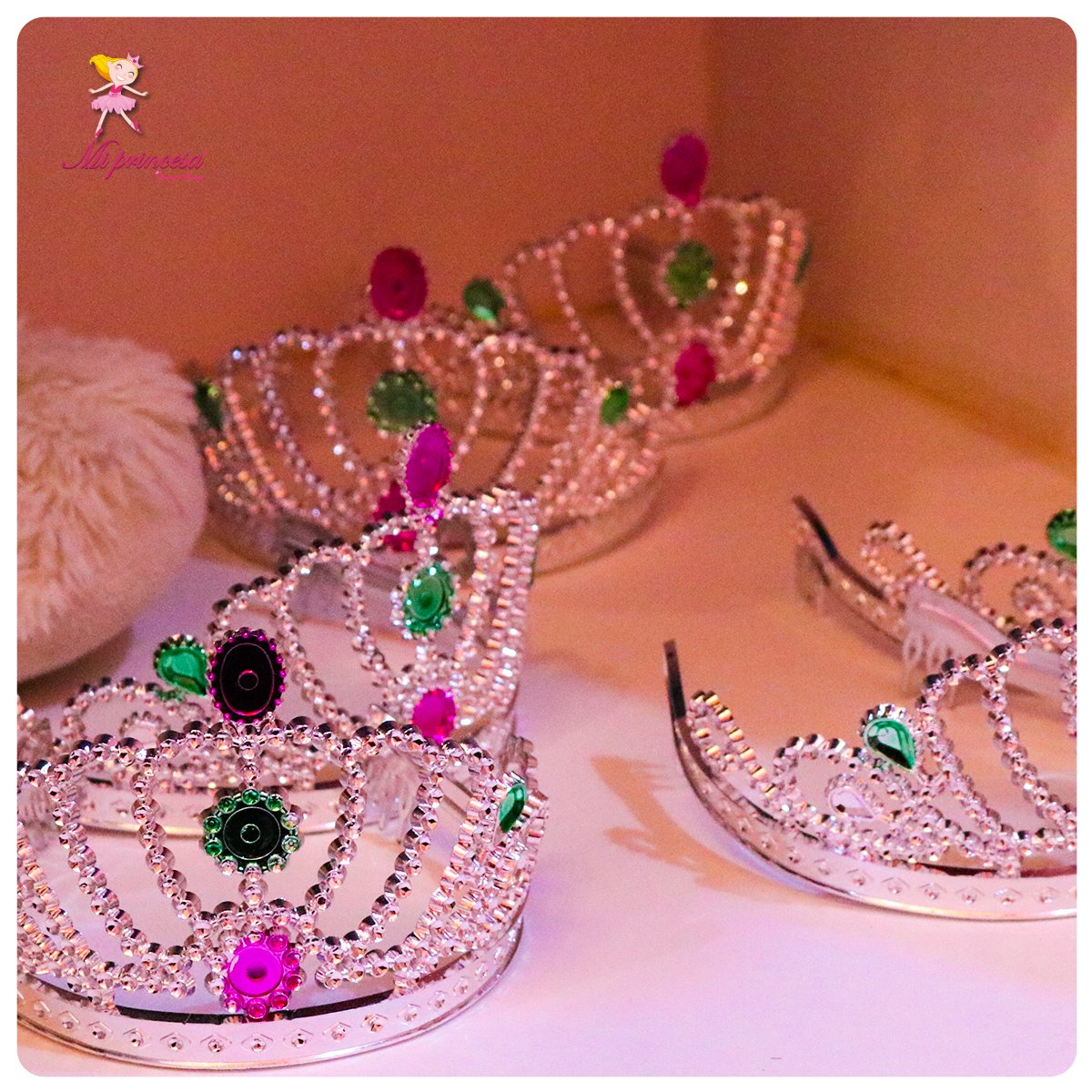 MiPrincesaPma's tweet photo. Coronas y accesorios … 😍
👗👘🌂🕶���👑👜 para que tu seas la princesa

¿Ya viviste la experiencia de ser una Princesa?

Visítanos en #AlbrookMall
Salón de Belleza, Spa y Sala para Eventos... 

Para niñas, jóvenes y adultas también 😉

Teléfono.: 2032151
WhatsApp.: 64557816 https://t.co/DpLqYUbO6r