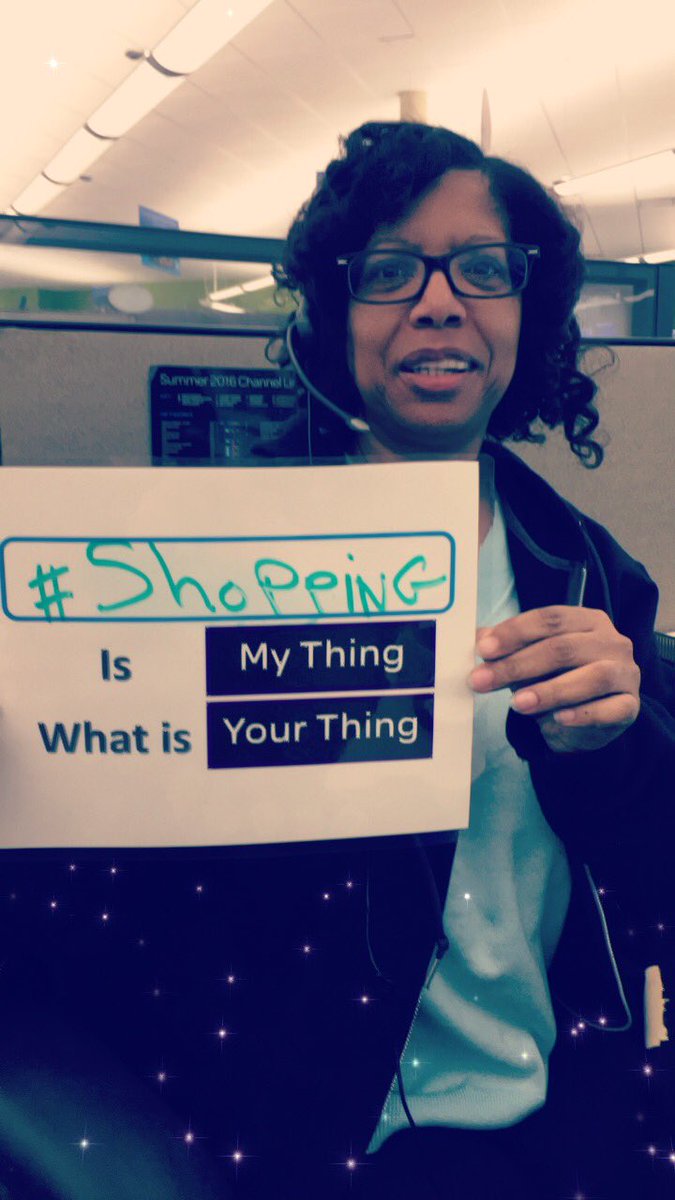 AngelaRobinette's tweet photo. Teresa knows how to sell to make money and do #herthing What’s #yourthing @LebanonCC1 @hugh_salyers https://t.co/nNbFIgONyd
