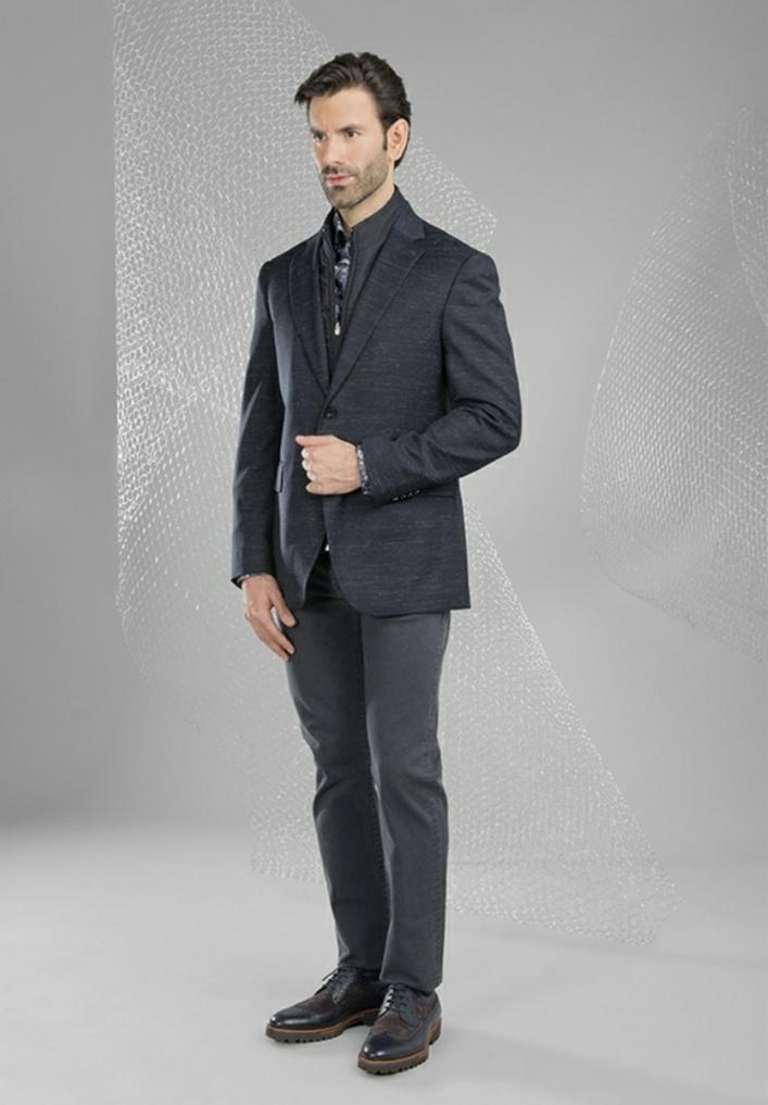 CarlosNietoCcs's tweet photo. Look casual, un estilo mas facil y comodo de combinar con prendas que conseguiras en #CarlosNietoVzla #Caracas #Venezuela @tolon_FM @PaseoElHatillo @altamiravccs #12Mar https://t.co/hZLeT21nR1