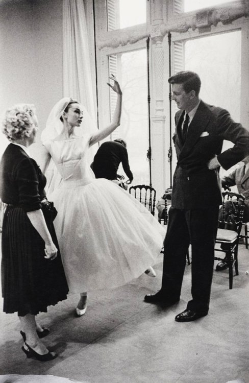 LeAnneBagnall's tweet photo. RIP to the master of classic beauty. #HubertdeGivenchy https://t.co/p82cZaW4K4