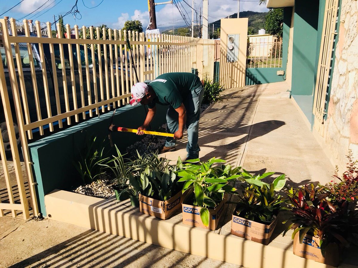 ElConResort's tweet photo. Our landscaping team went to Bill's Kitchen to help landscape their entrance as they recover from Hurricane Maria. Great job team! https://t.co/71AK31YWns