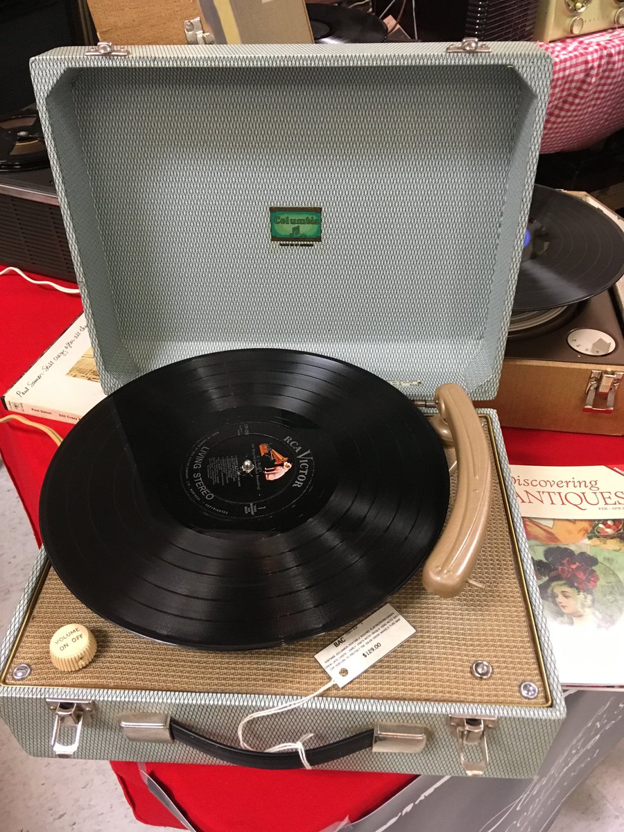Vinyl999's tweet image. Spring is in the air! Time for portable turntables and head to the record show May 6 0930-1000 #acadia ARC #records #yegvinyl #calgaryrecords #vintagevinyl