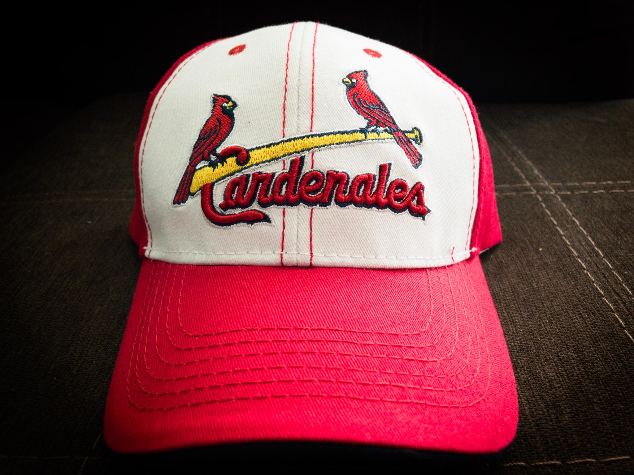 Cardenales Twitter: "¿Quién quiere esta gorra de #STLCardenales? ¡Envíennos una captura de pantalla comprobando que están siguiendo nuestra nueva cuenta de Instagram en español (stlcardenales) ahora! Reglas 👉 https://t.co/uK9BY1r8nJ https://t ...