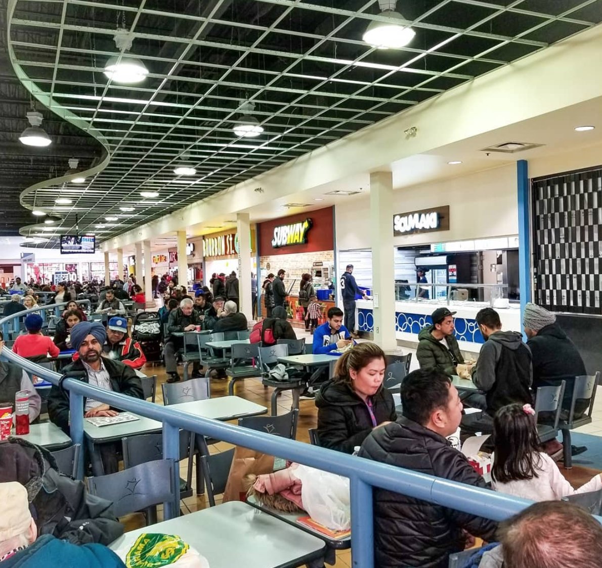 Shop_SWB's tweet image. Thank you @motherhoodrock for such an awesome feature about March Break shopping at SWB! bit.ly/2FDTPvf   #marchbreak #brampton #shopswb